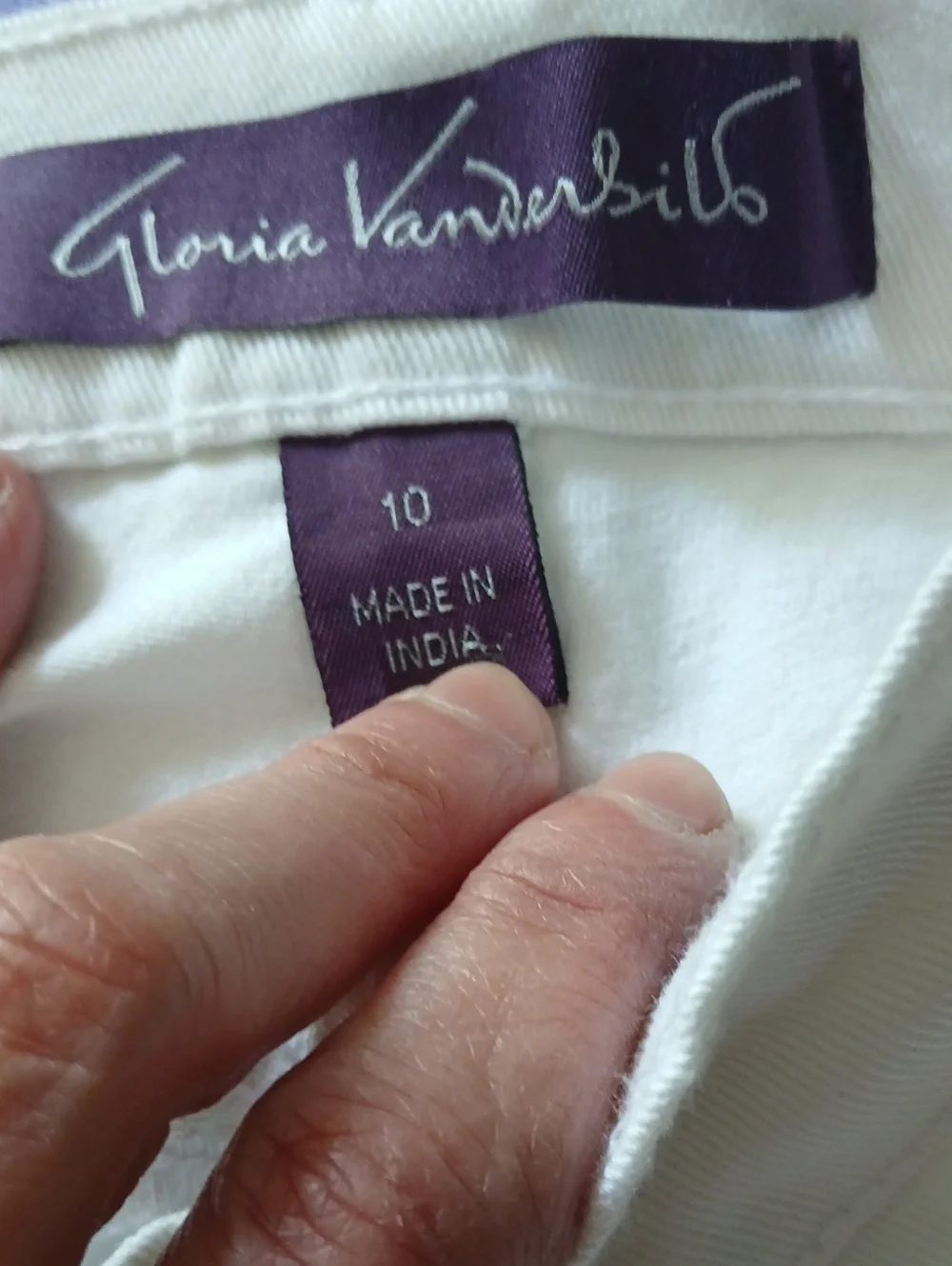 Gloria Vanderbilt new tags